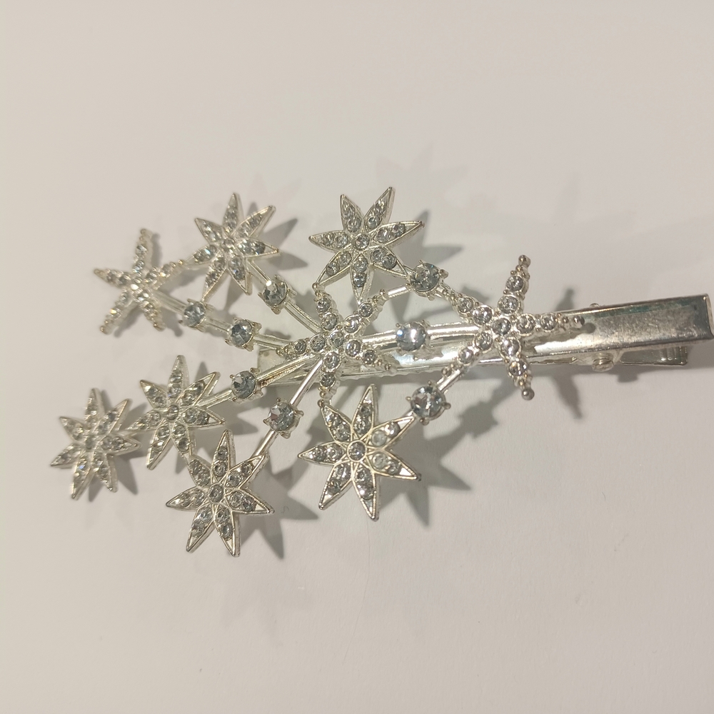 Beautiful Silver Star Hair Clip - Picture 1 of 6